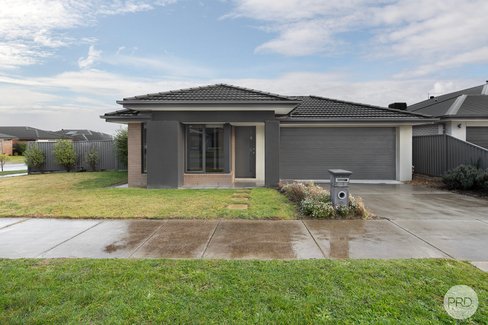 2 Offaly Street, ALFREDTON