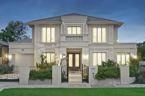 2 Ormiston Street Mount Waverley 3149