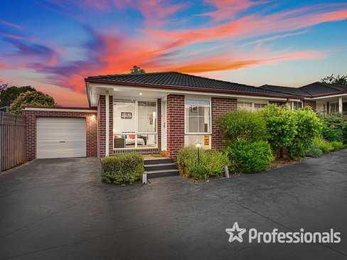 2 Paperbark Close Kilsyth 3137