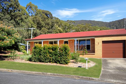 2 Peach Grove, LAURIETON NSW 2443