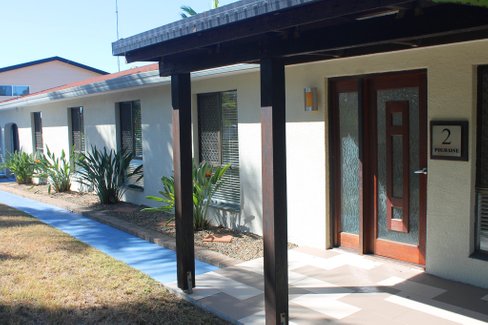 2 Polmaise Street, BOYNE ISLAND QLD 4680