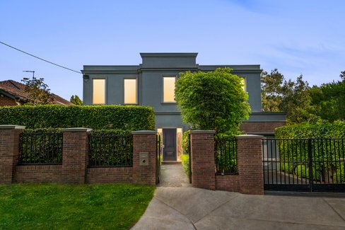 2 Quinton Road Camberwell 3124