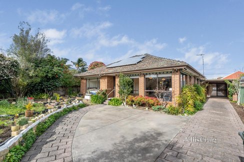 2 Ranfurlie Drive Glen Waverley 3150