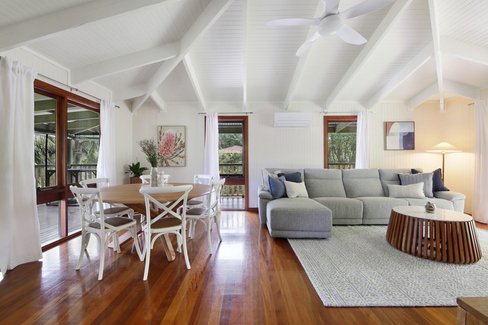 2 Ronelle Court, Tallebudgera QLD 4228