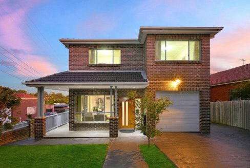 2 Rosemont Avenue, MORTDALE NSW 2223