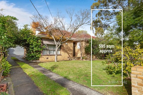 2 Royena Road Moorabbin 3189