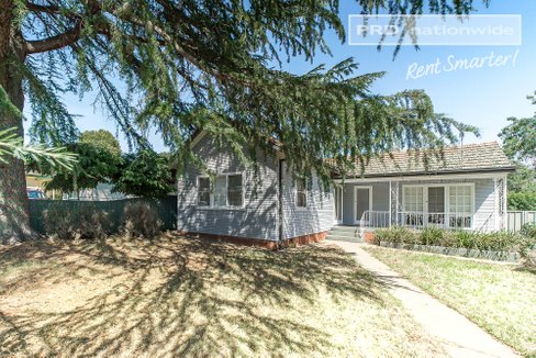 2 Rudd Street, TURVEY PARK NSW 2650