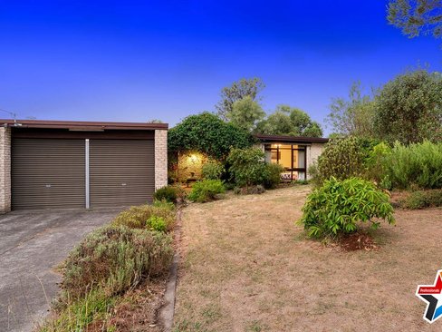 2 Sierra Place Chirnside Park 3116