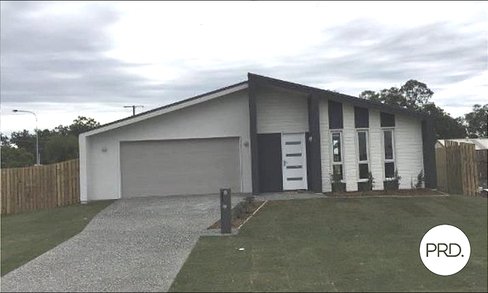 2 Swallowtail Street, ROSEWOOD