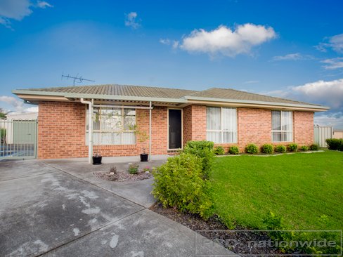 2 Targo Close, RUTHERFORD NSW 2320