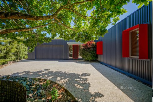 2 Templeton Street Woodend 3442