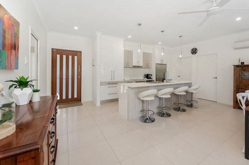 2 Terrania Court, Tallebudgera QLD 4228