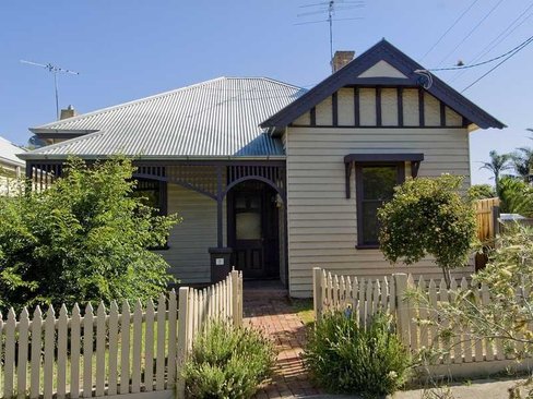 2 Thorne Street East Geelong 3219