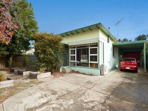 2 Tilly Court Newcomb 3219