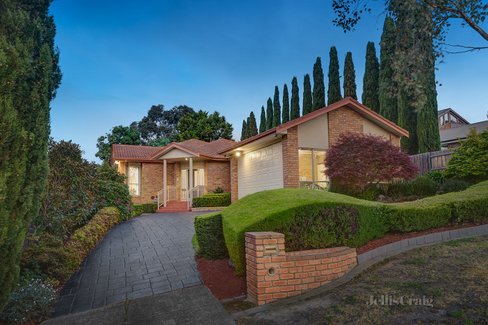 2 Upland Court Eltham North Vic 3095 3095