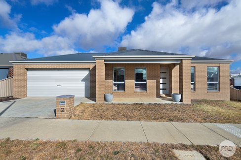 2 Venice Drive, WINTER VALLEY VIC 3358