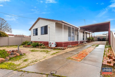 2 Vickers Court, KENNINGTON VIC 3550