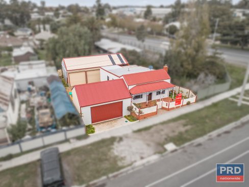 2 Victoria Street, IRONBARK VIC 3550
