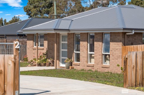 2 Villeneuve Street, CAMPANIA TAS 7026