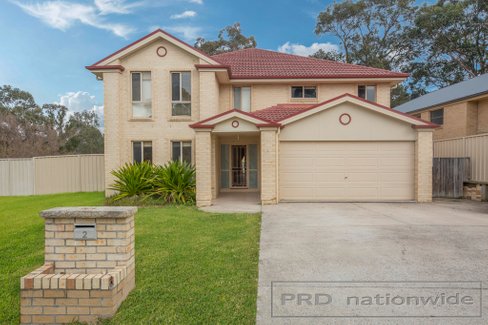 2 Weemala Close, ABERGLASSLYN NSW 2320