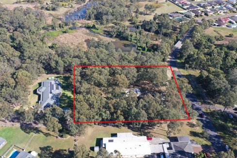 2 Woodlands Drive, THORNTON NSW 2322