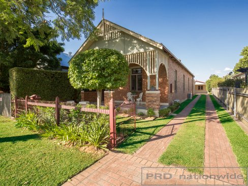20 Allan Street, LORN NSW 2320