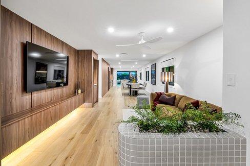 20 Allspice Drive, ASHMORE QLD 4214