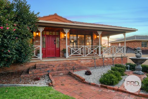 20 Amsterdam Crescent, TOLLAND NSW 2650