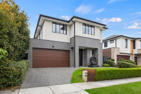 20 Auburn Crescent  Doncaster 3108