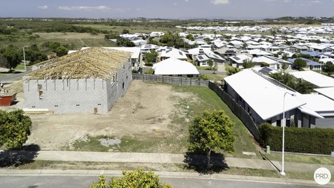 20 Azure Drive, RURAL VIEW