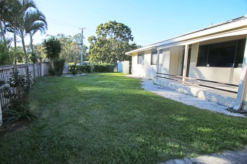 20 Blaxland Avenue, MOLENDINAR QLD 4214