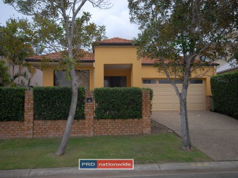 20 Blue Ridge Crescent, VARSITY LAKES QLD 4227