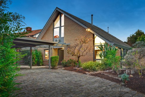 20 Carron Street Balwyn North 3104