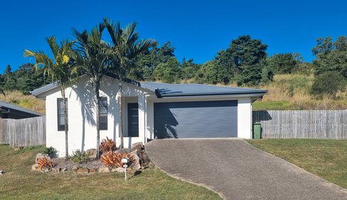20 Companion Way, CANNONVALE QLD 4802