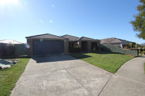 20 Debono Drive, MINERS REST VIC 3352
