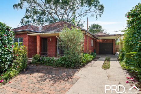 20 Donald Street, PICNIC POINT NSW 2213