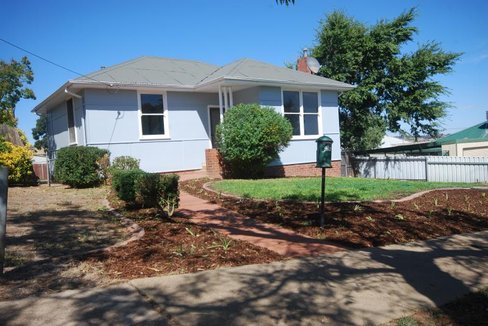 20 Fernleigh Road, TURVEY PARK NSW 2650