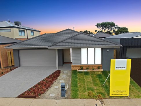 20 Flagstaff Street Armstrong Creek 3217