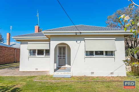 20 Hammer Street, FLORA HILL VIC 3550