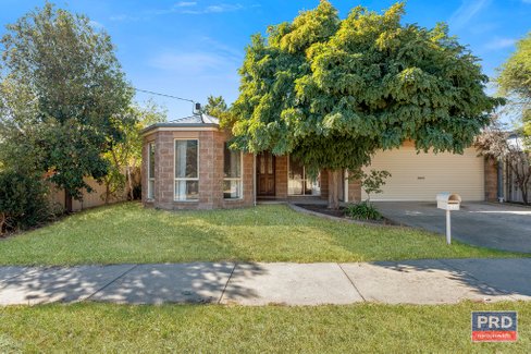 20 Hercules Street, LONG GULLY VIC 3550