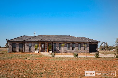 20 Horseshoe Place, TAMWORTH NSW 2340