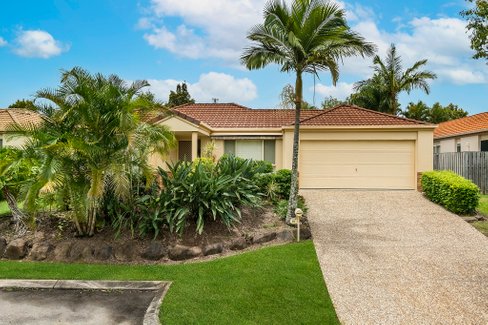 20 Kingarry Circuit, ROBINA QLD 4226