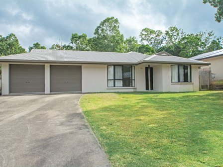 20 Links Drive, CANNONVALE QLD 4802