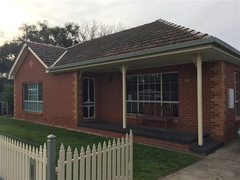 20 Lockwood Road, KANGAROO FLAT VIC 3555