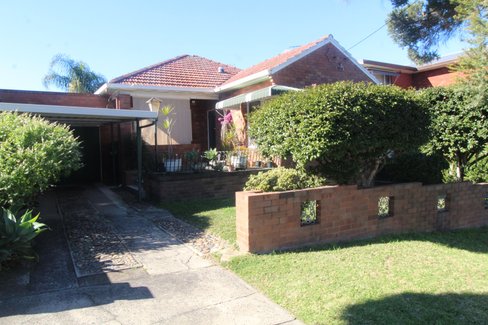 20 Lundy Avenue, KINGSGROVE NSW 2208