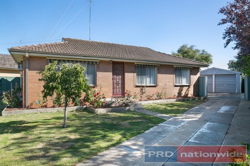 20 Marilyn Street, WENDOUREE VIC 3355