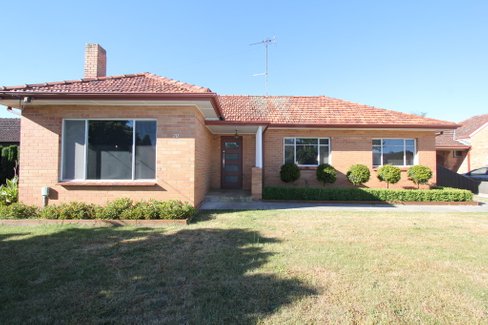 20 Muir Crescent, NEWINGTON VIC 3350