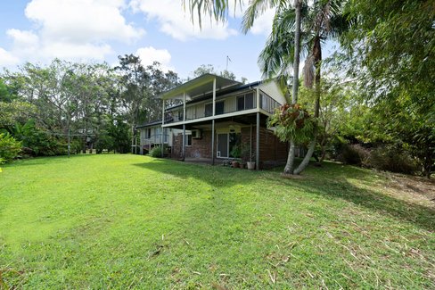 20 Pear Street, REDLAND BAY QLD 4165