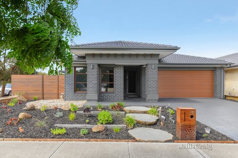 20 Scarlet Drive Greenvale 3059