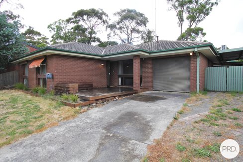20 Semillon Grove, MOUNT CLEAR VIC 3350